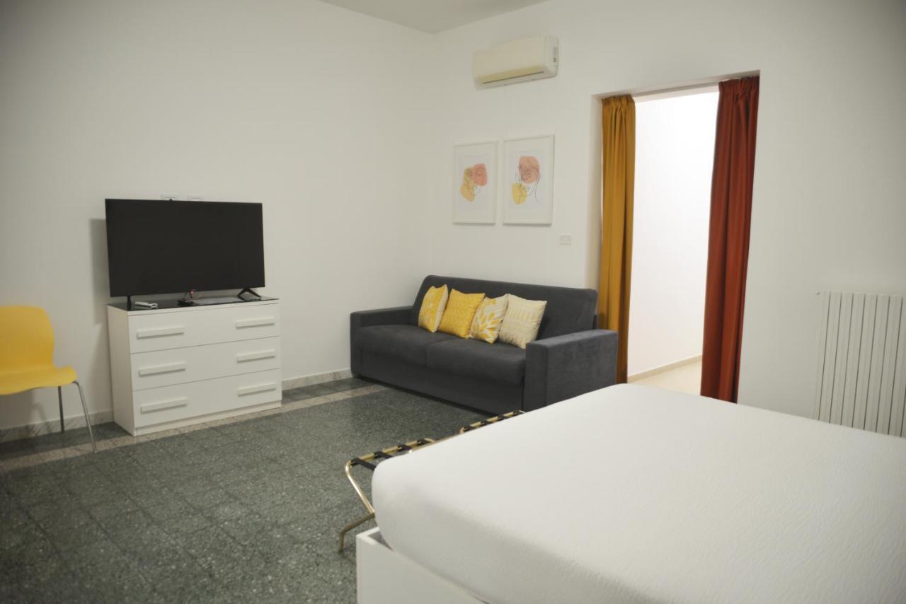La Casa Di Eva Bed & Breakfast Brindisi Dış mekan fotoğraf